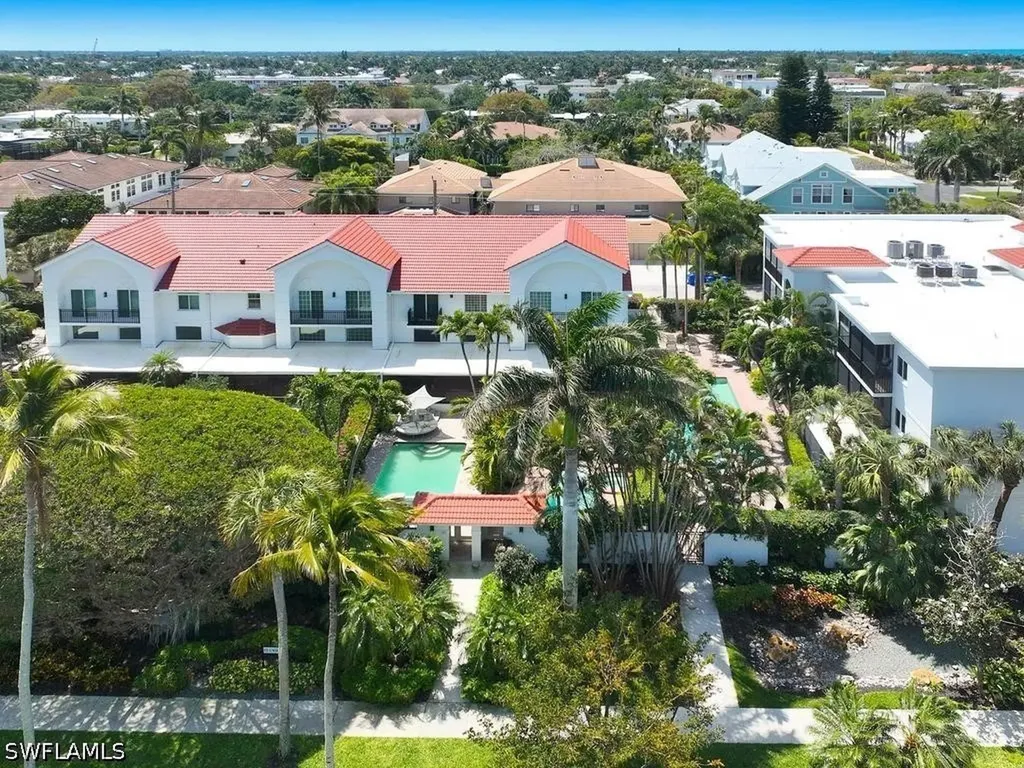 430 10th Avenue S Naples FL 34102