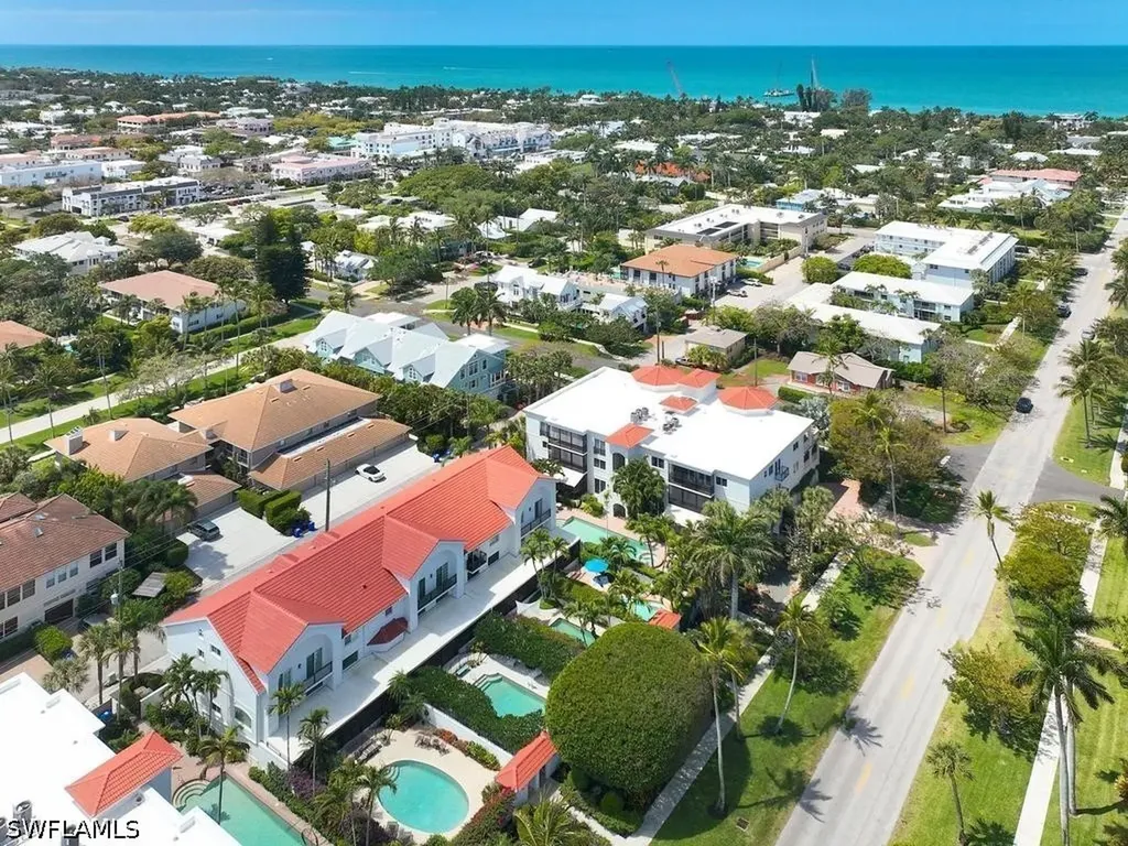 430 10th Avenue S Naples FL 34102