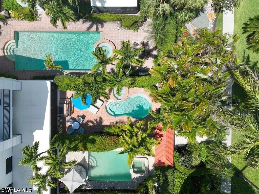 430 10th Avenue S Naples FL 34102