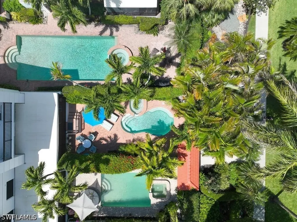 430 10th Avenue S Naples FL 34102