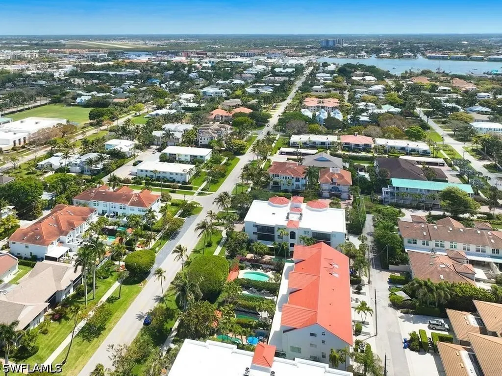 430 10th Avenue S Naples FL 34102