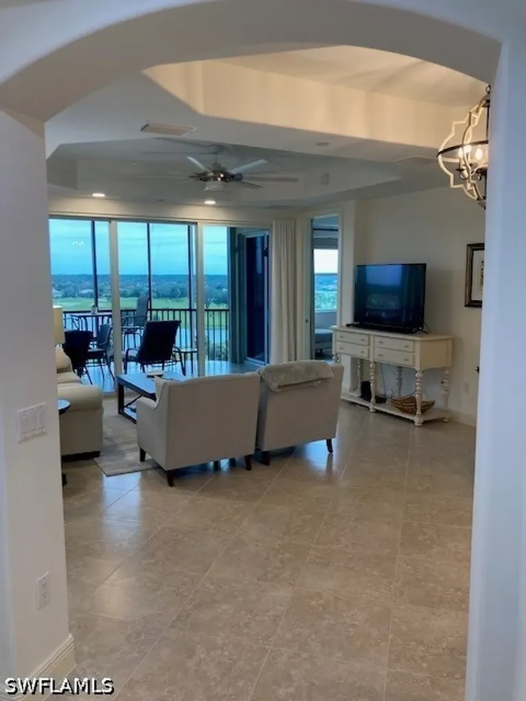 580 El Camino Real Naples FL 34119