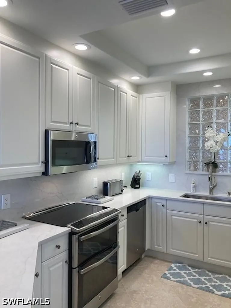 580 El Camino Real Naples FL 34119