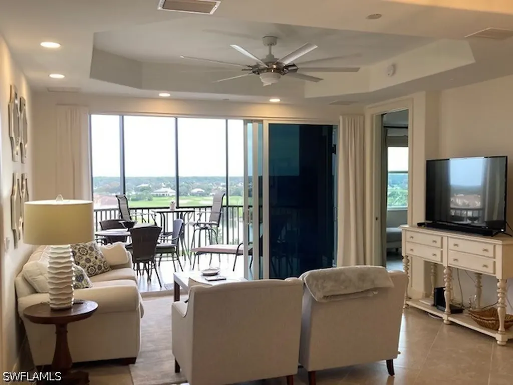 580 El Camino Real Naples FL 34119