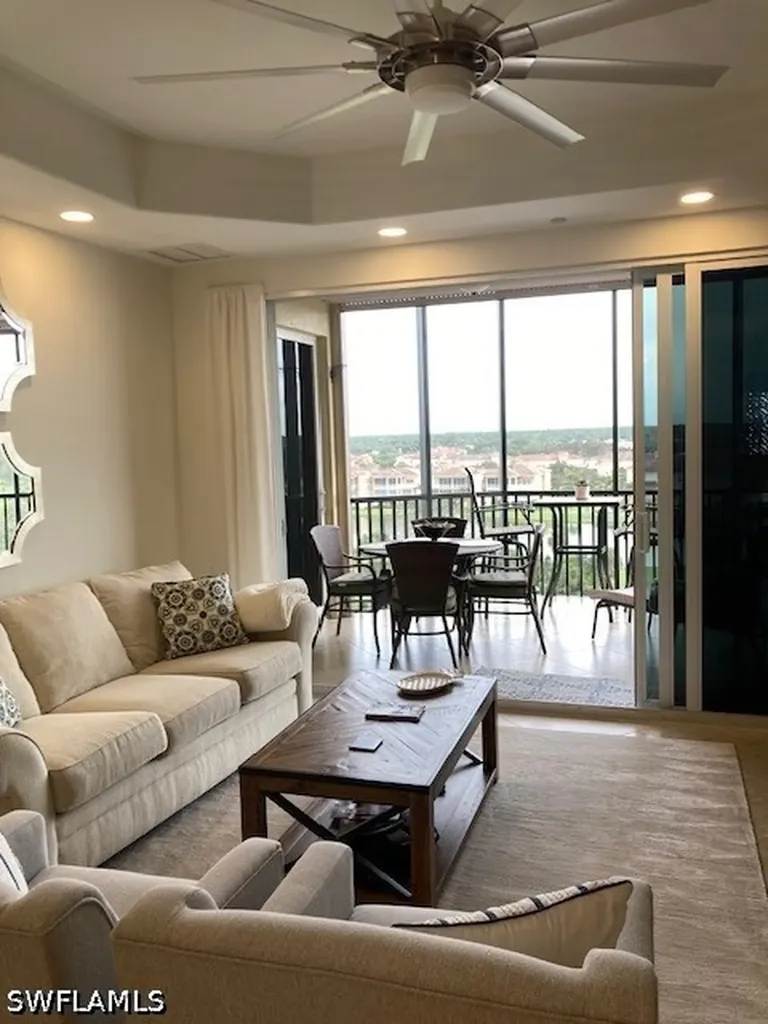580 El Camino Real Naples FL 34119