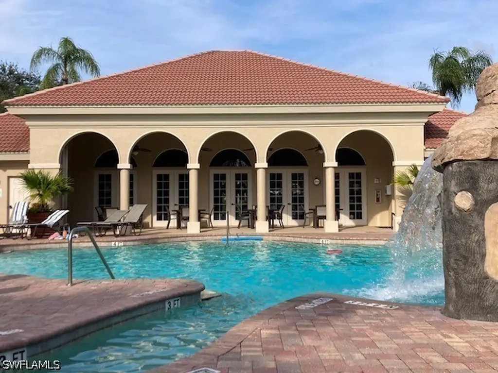 580 El Camino Real Naples FL 34119