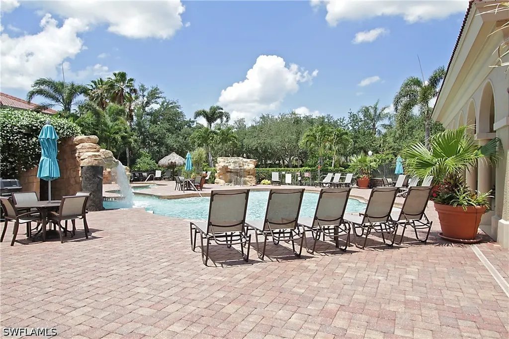580 El Camino Real Naples FL 34119