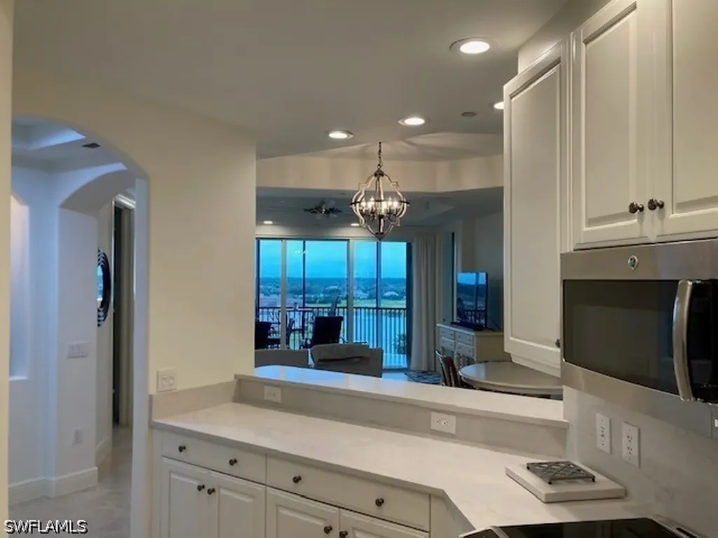 580 El Camino Real Naples FL 34119