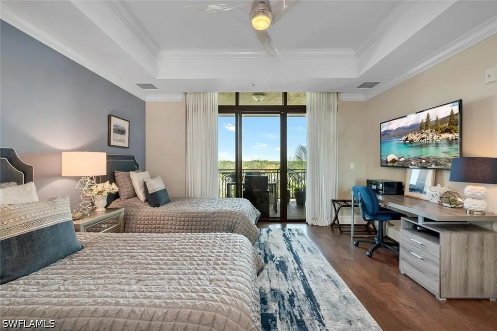 9115 Strada Place Naples FL 34108