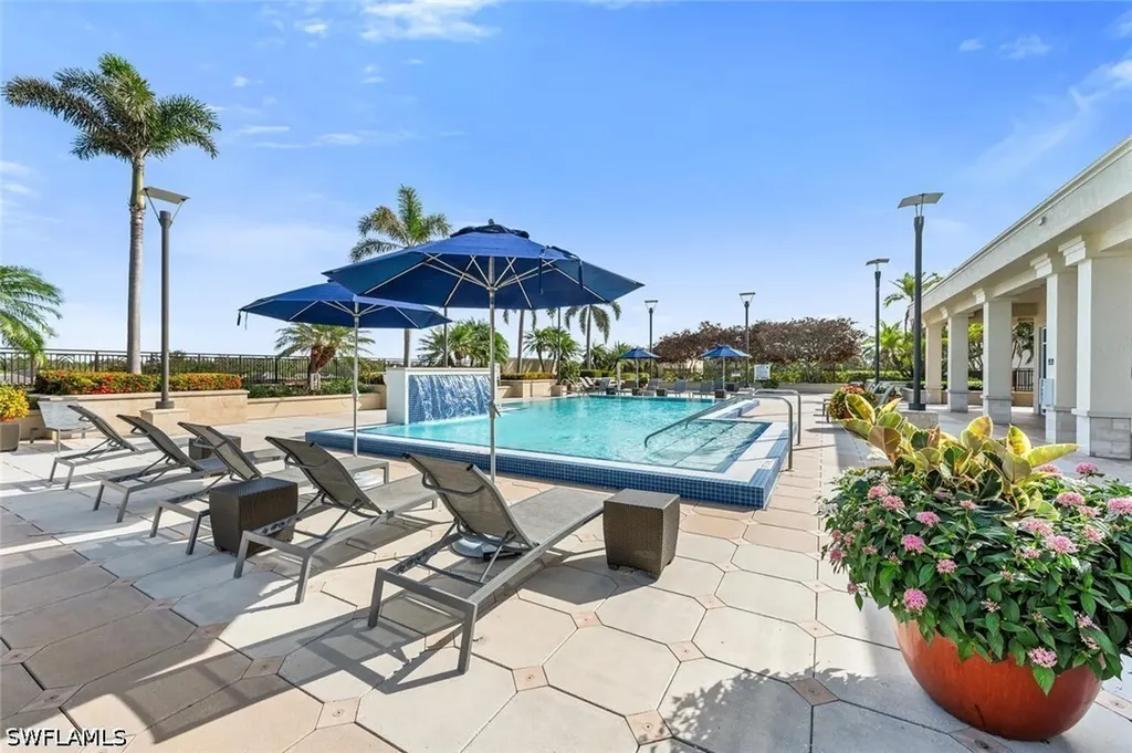 9115 Strada Place Naples FL 34108