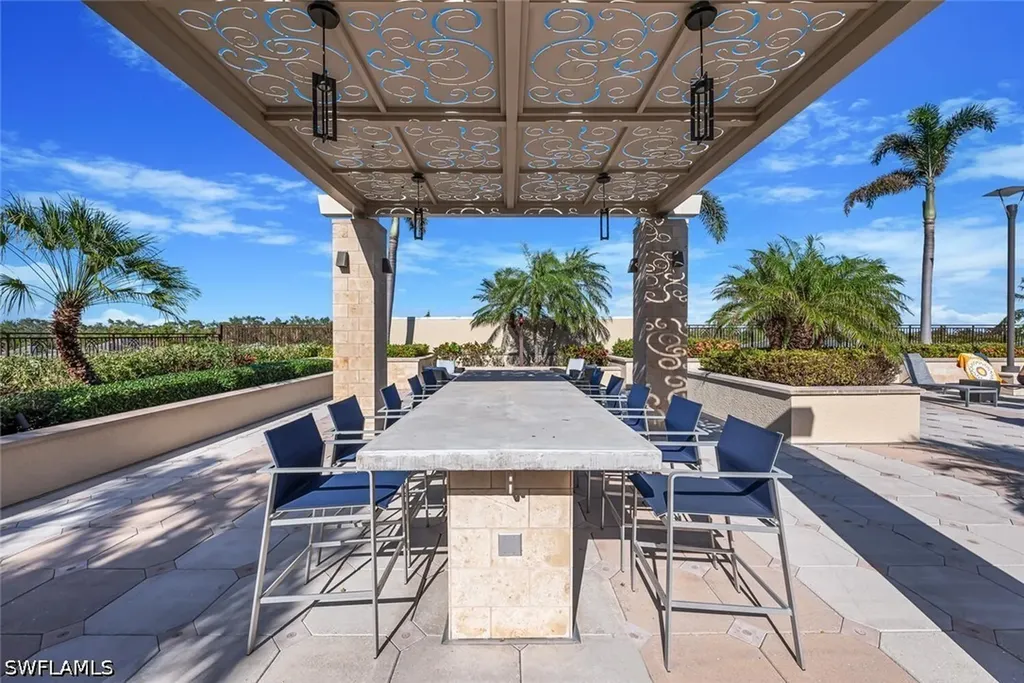 9115 Strada Place Naples FL 34108