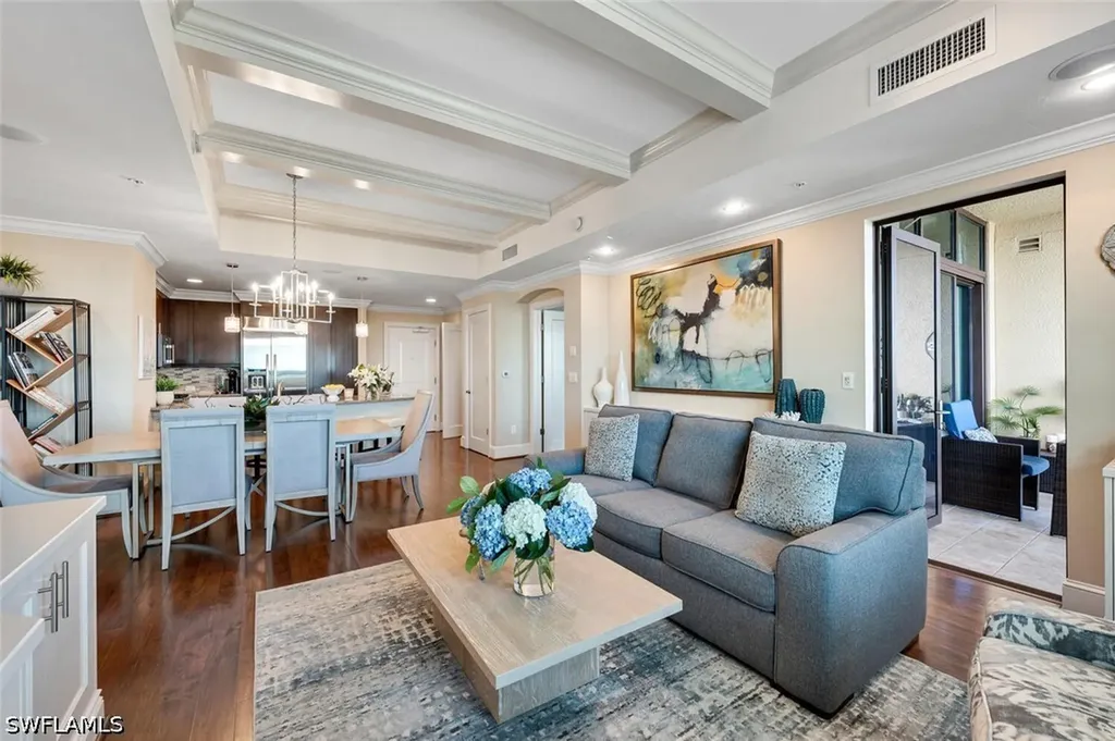 9115 Strada Place Naples FL 34108