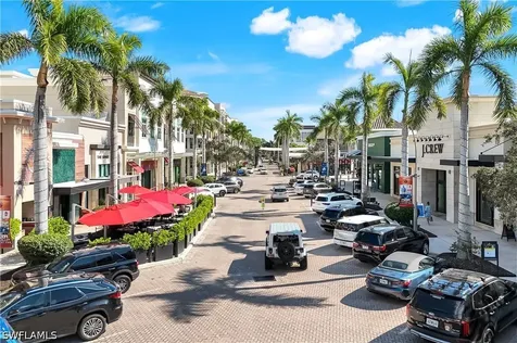 9115 Strada Place Naples FL 34108