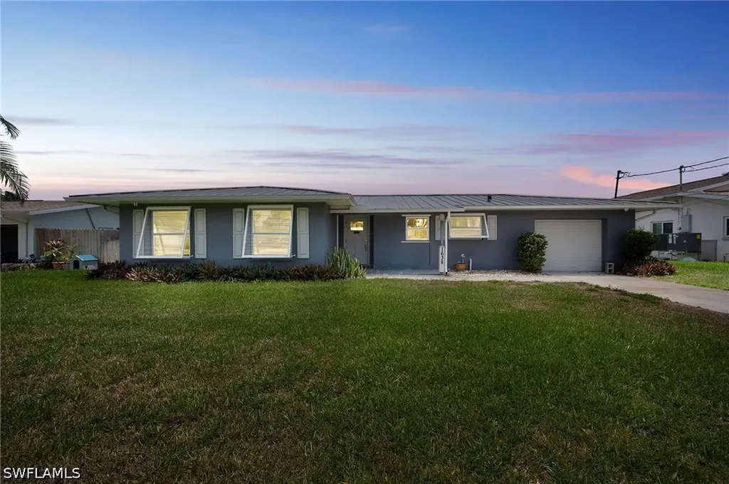 1638 SE 28th Street Cape Coral FL 33904