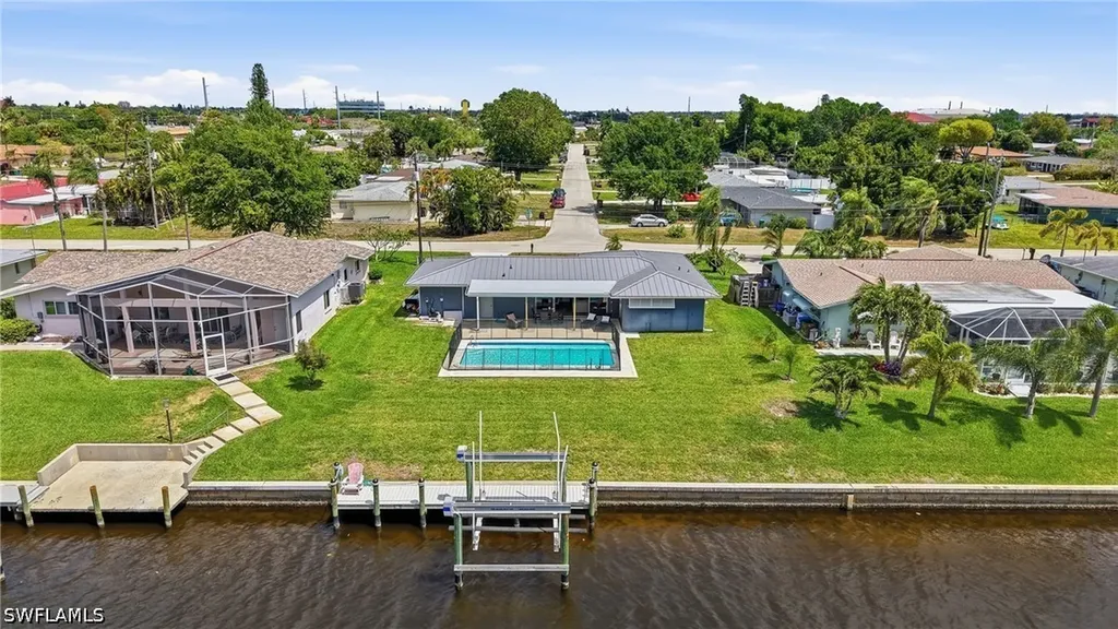 1638 SE 28th Street Cape Coral FL 33904