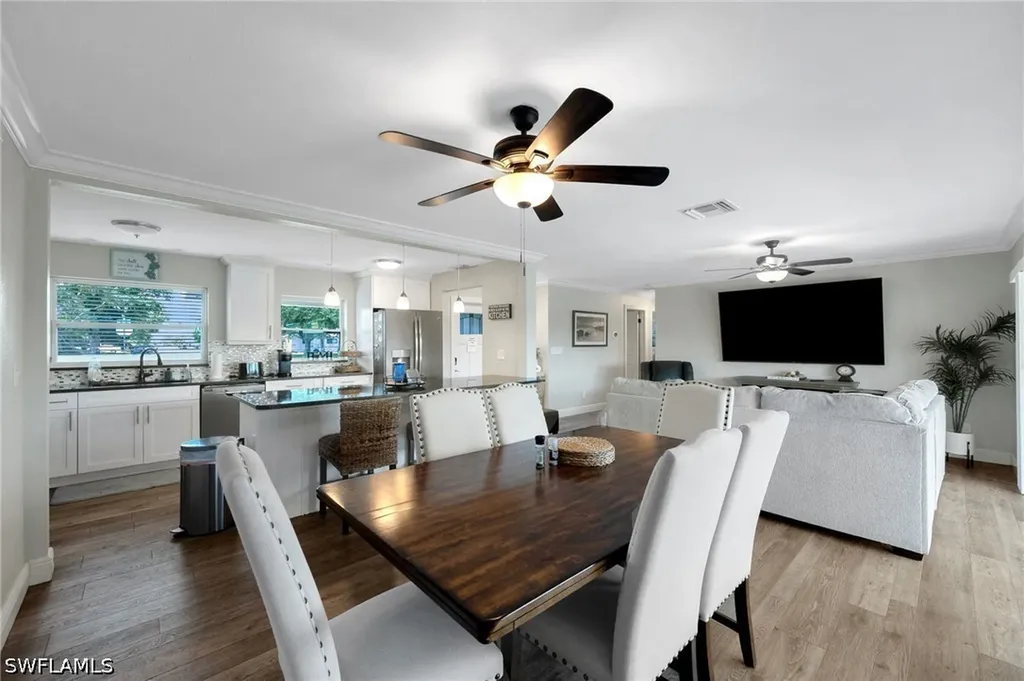1638 SE 28th Street Cape Coral FL 33904
