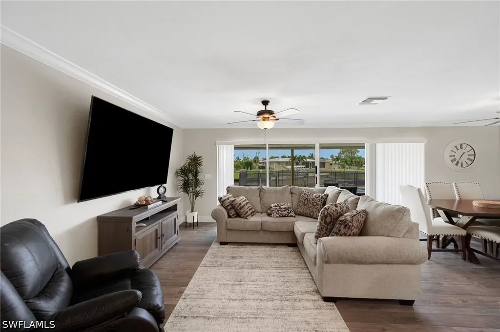 1638 SE 28th Street Cape Coral FL 33904