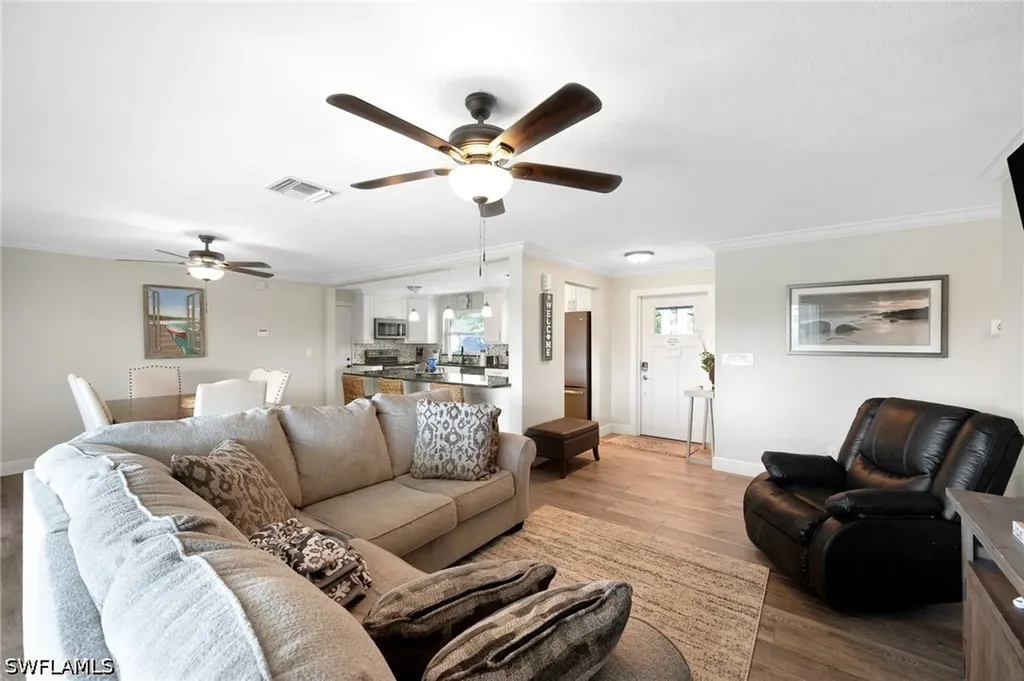 1638 SE 28th Street Cape Coral FL 33904