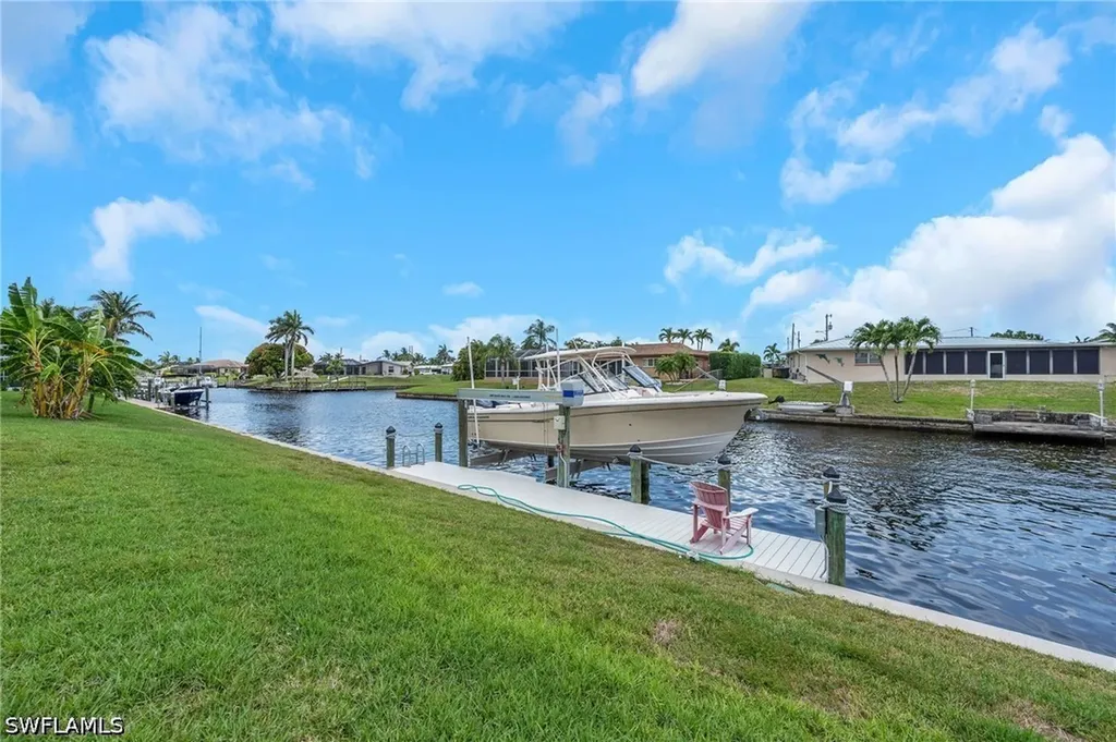 1638 SE 28th Street Cape Coral FL 33904