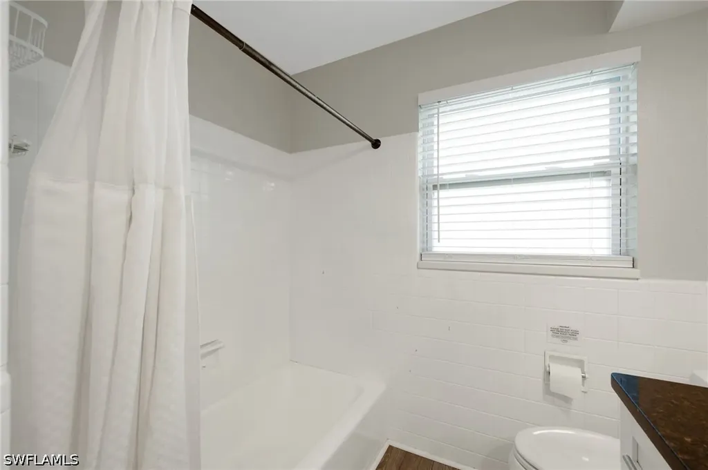 1638 SE 28th Street Cape Coral FL 33904