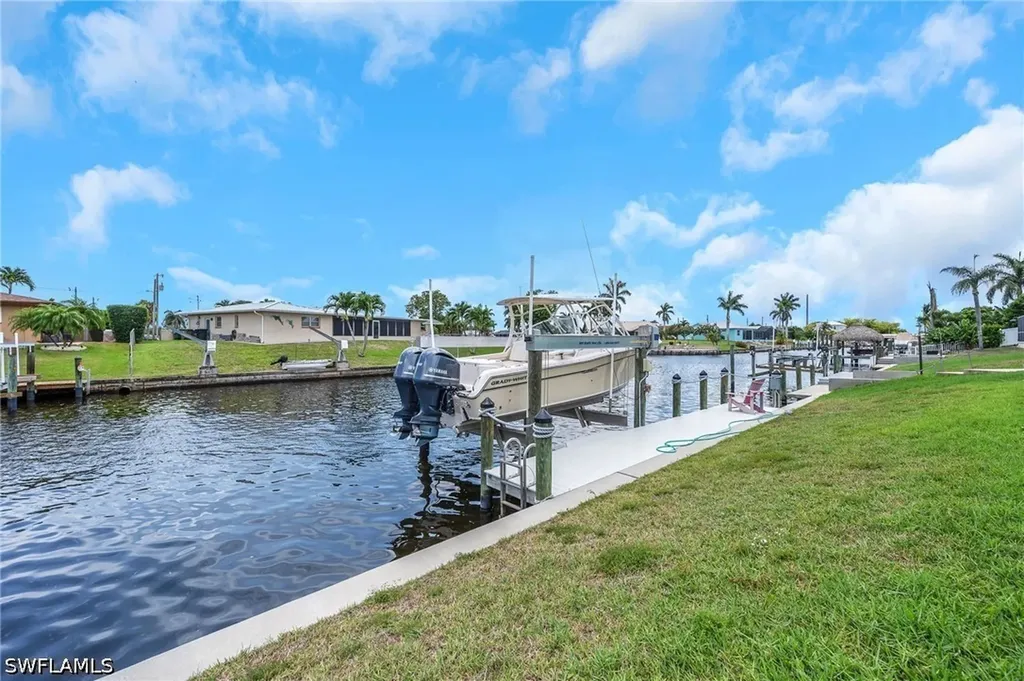 1638 SE 28th Street Cape Coral FL 33904