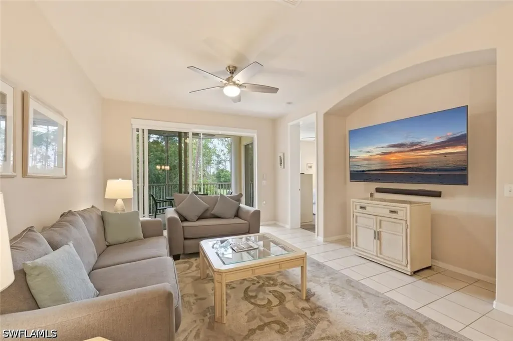 4873 Hampshire Court Naples FL 34112