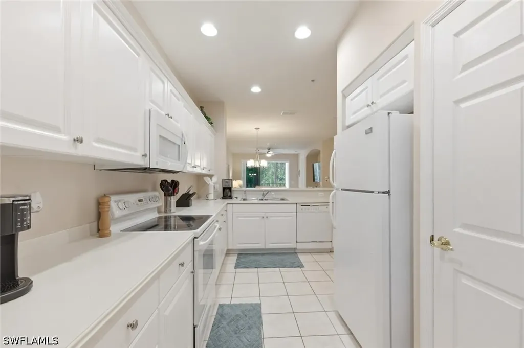 4873 Hampshire Court Naples FL 34112