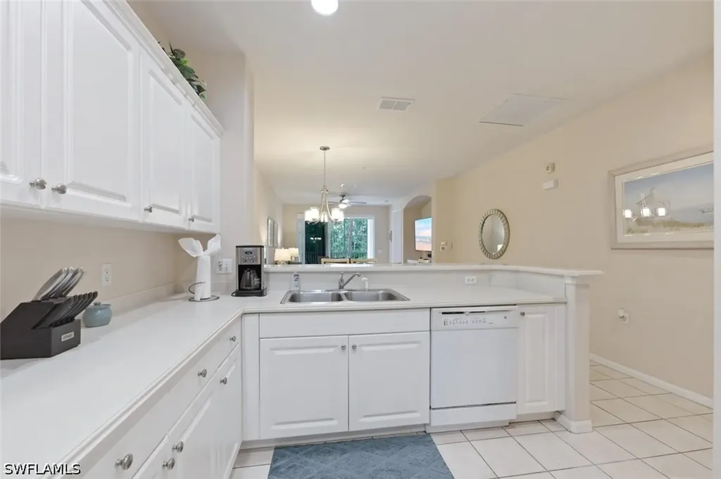4873 Hampshire Court Naples FL 34112