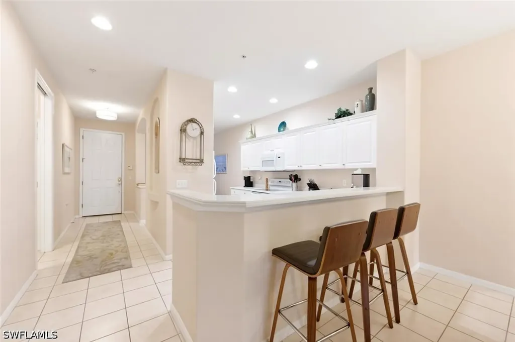 4873 Hampshire Court Naples FL 34112