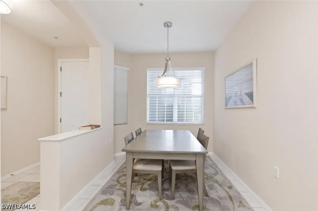 4873 Hampshire Court Naples FL 34112