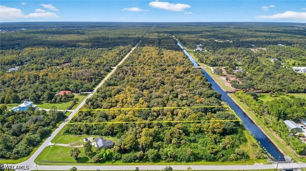 4065 Wilson Boulevard N Naples FL 34120