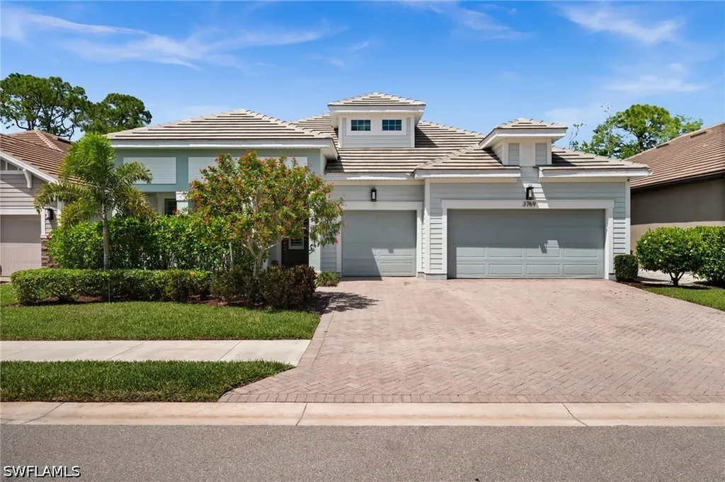 3769 Helmsman Drive Naples FL 34120