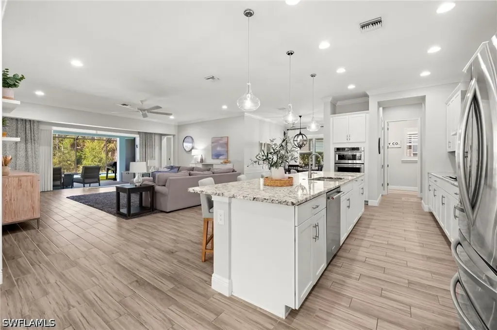 3769 Helmsman Drive Naples FL 34120