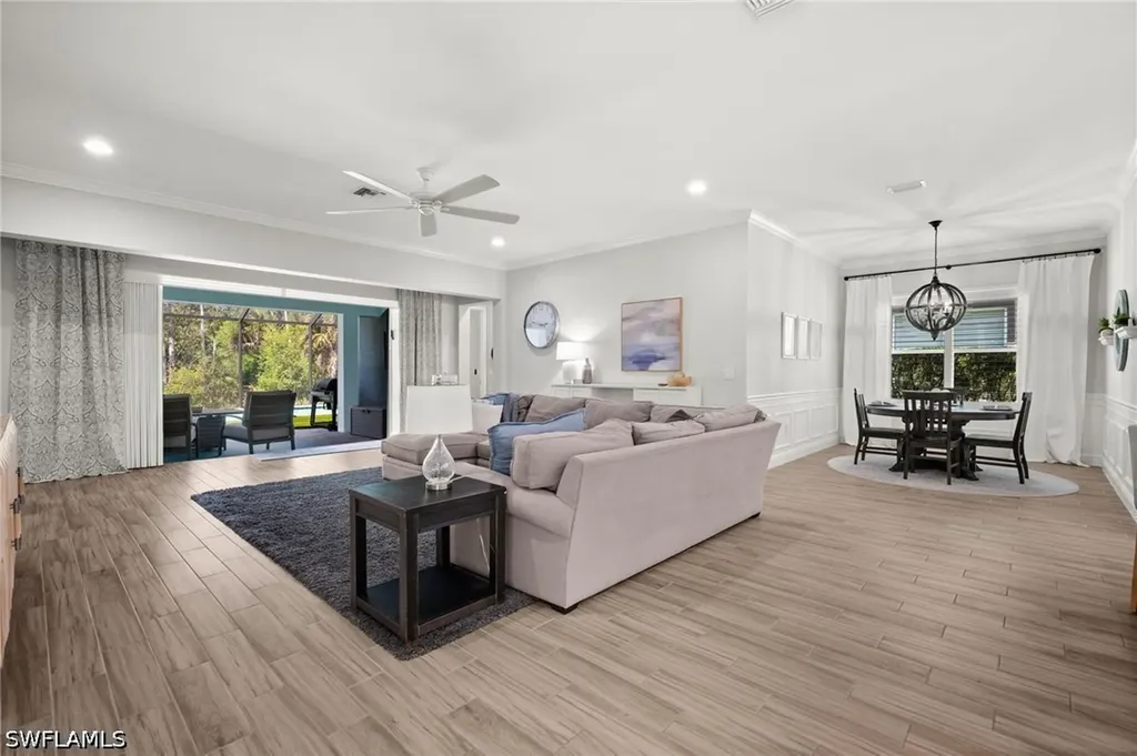3769 Helmsman Drive Naples FL 34120