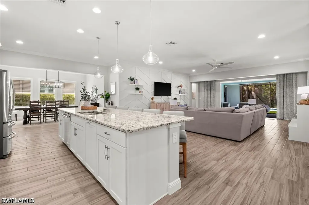 3769 Helmsman Drive Naples FL 34120