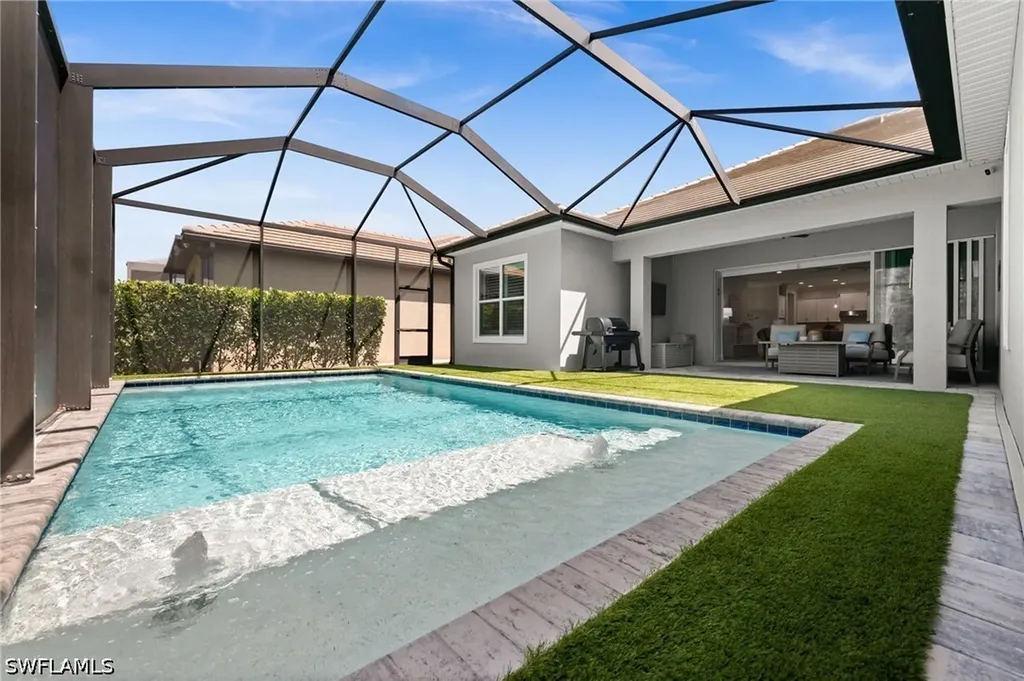 3769 Helmsman Drive Naples FL 34120