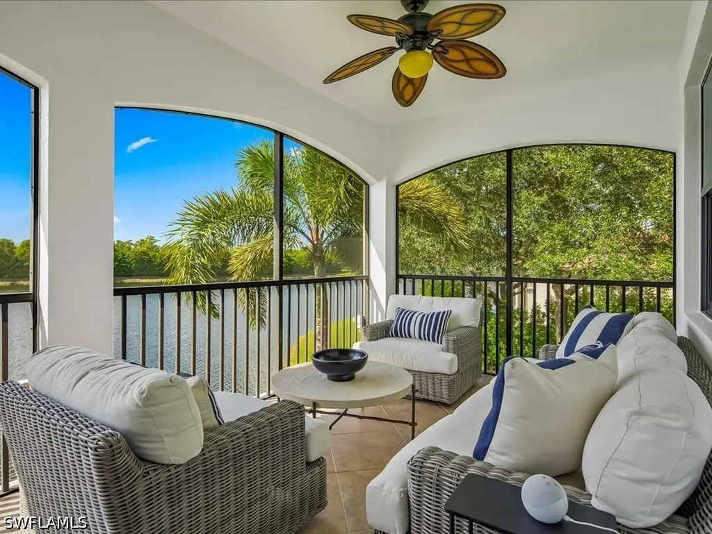 9476 Napoli Lane Naples FL 34113