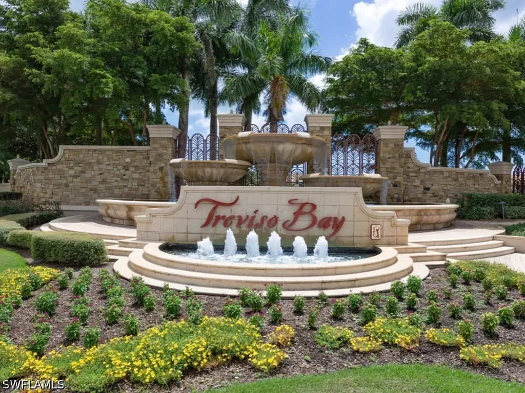 9476 Napoli Lane Naples FL 34113
