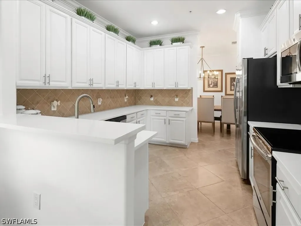 9476 Napoli Lane Naples FL 34113