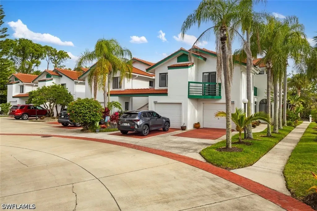 2294 Anchorage Lane Naples FL 34104