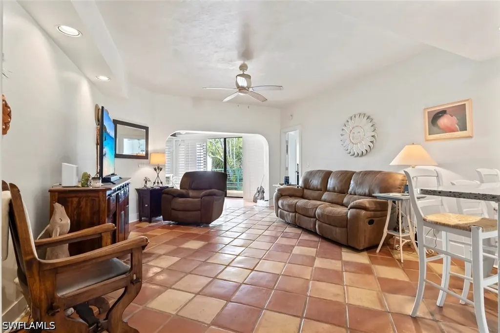 2294 Anchorage Lane Naples FL 34104