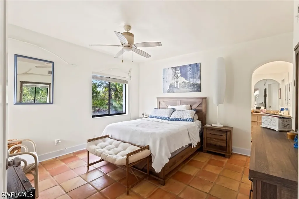 2294 Anchorage Lane Naples FL 34104