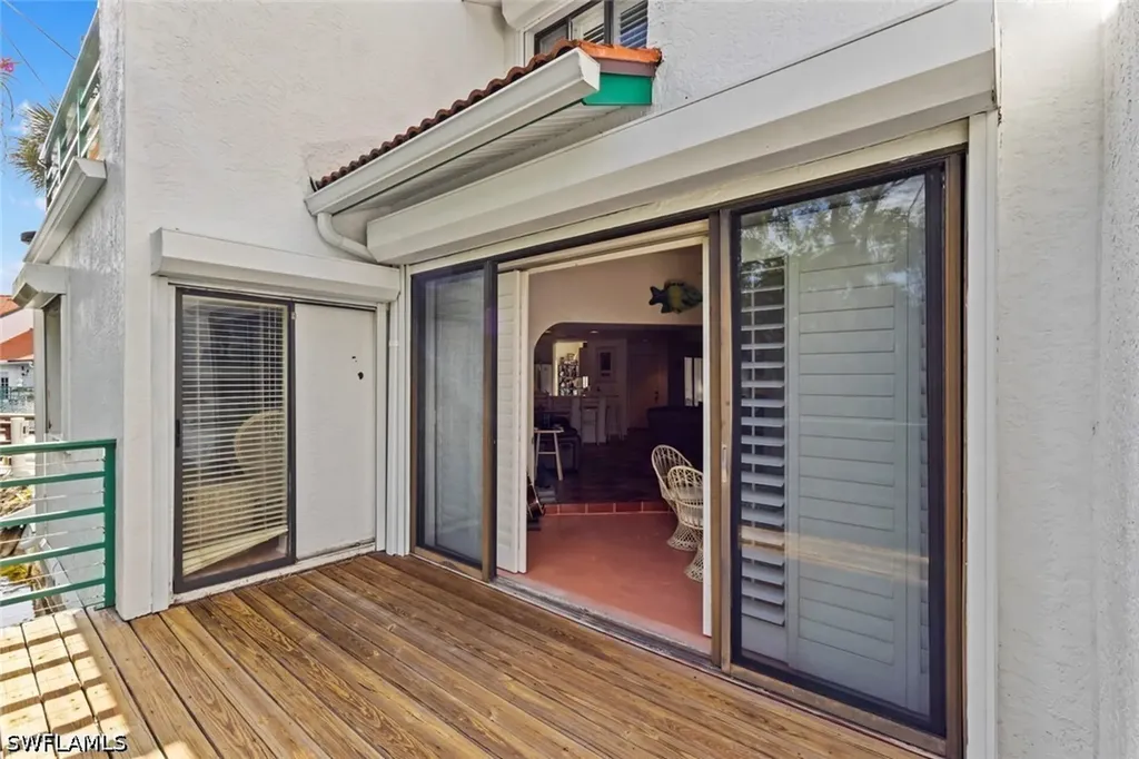2294 Anchorage Lane Naples FL 34104