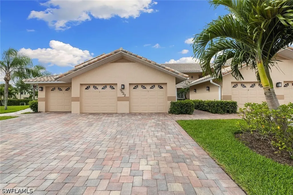 9022 Michael Circle Naples FL 34113