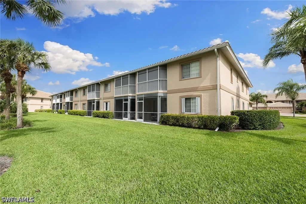 9022 Michael Circle Naples FL 34113