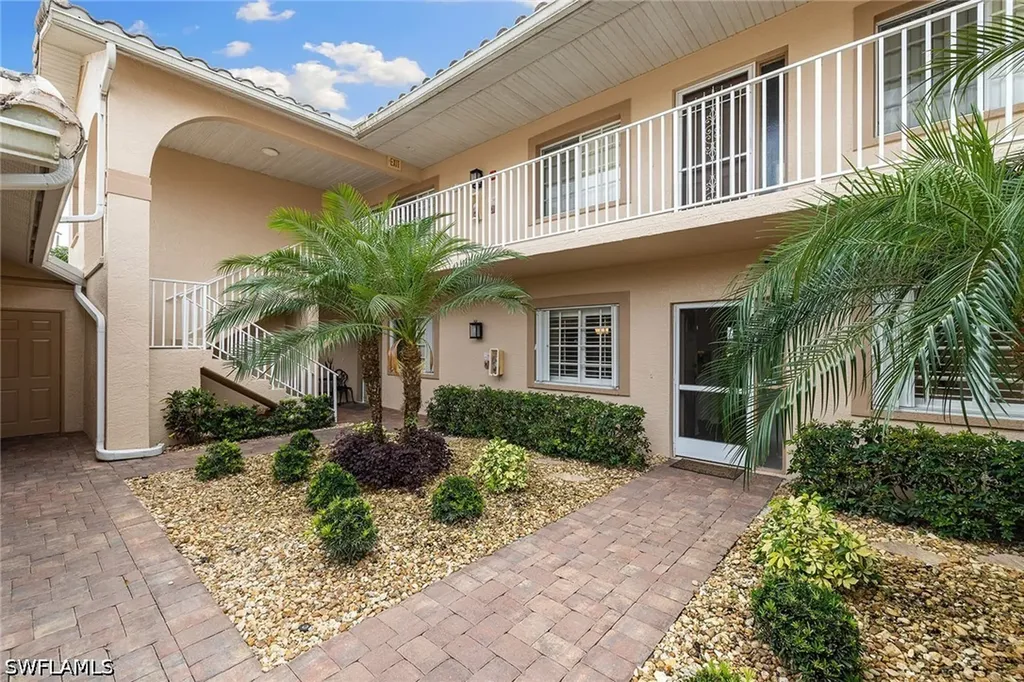 9022 Michael Circle Naples FL 34113