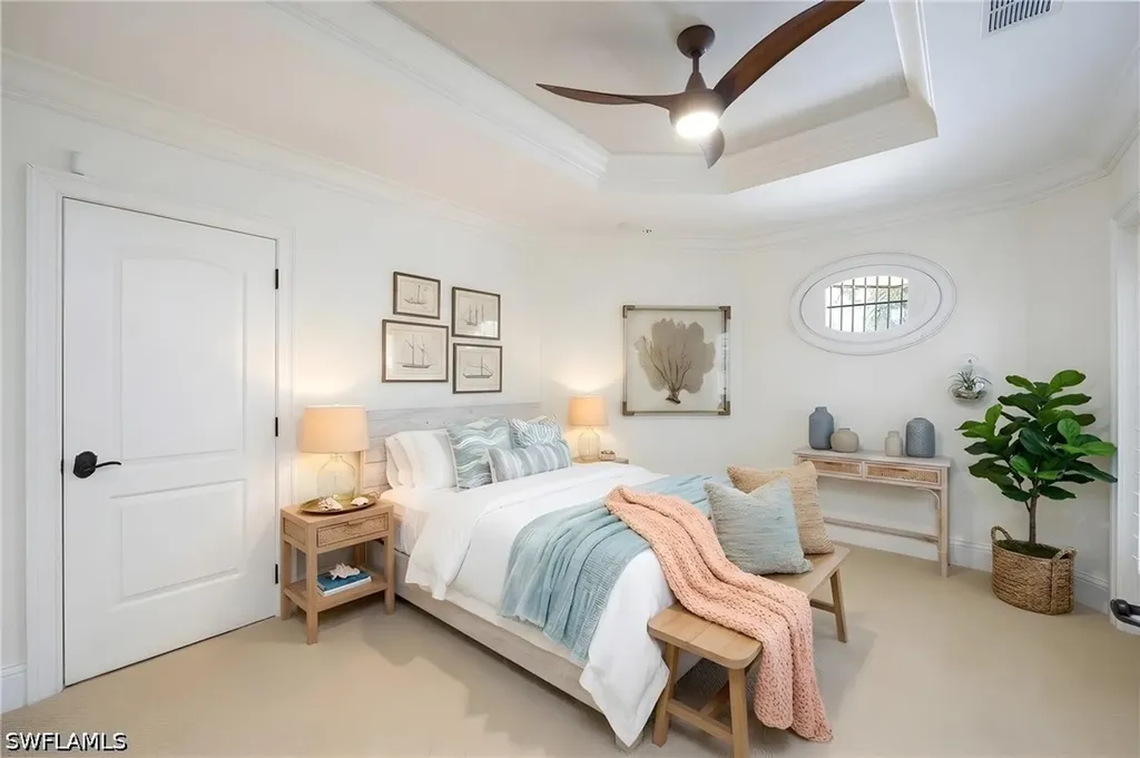 3310 Crayton Road Naples FL 34103
