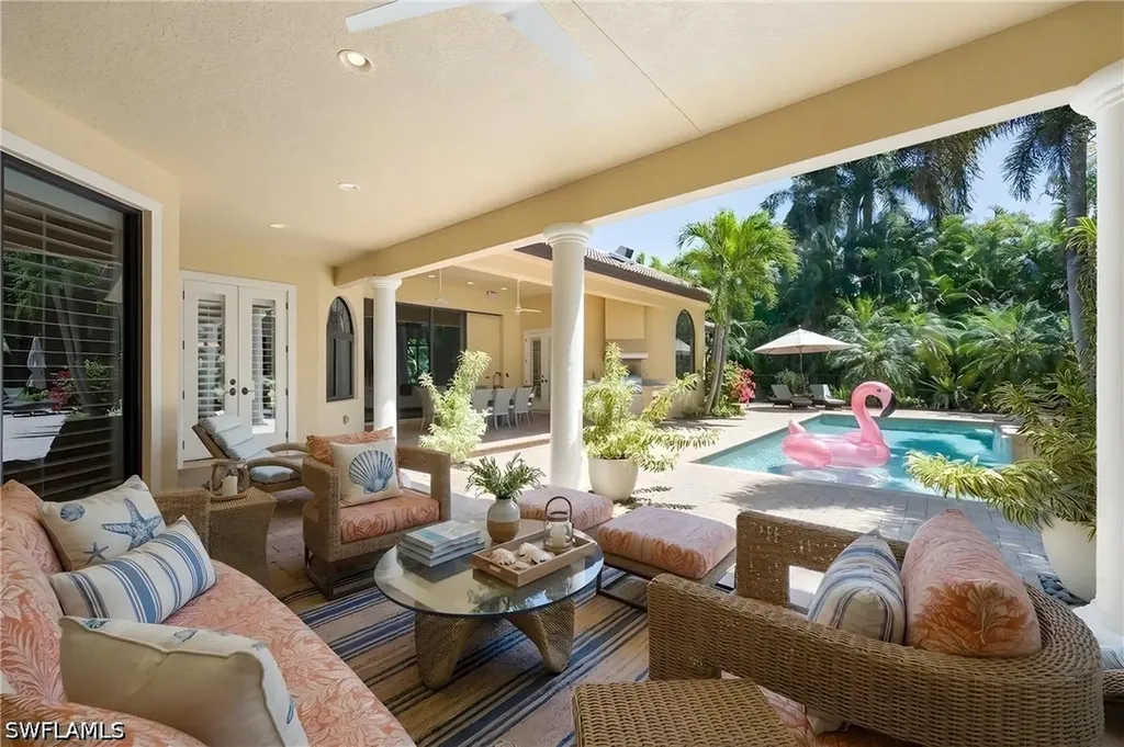 3310 Crayton Road Naples FL 34103