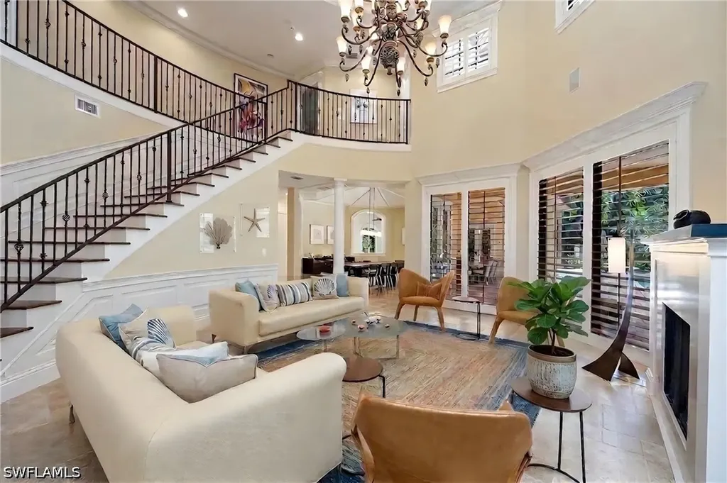 3310 Crayton Road Naples FL 34103