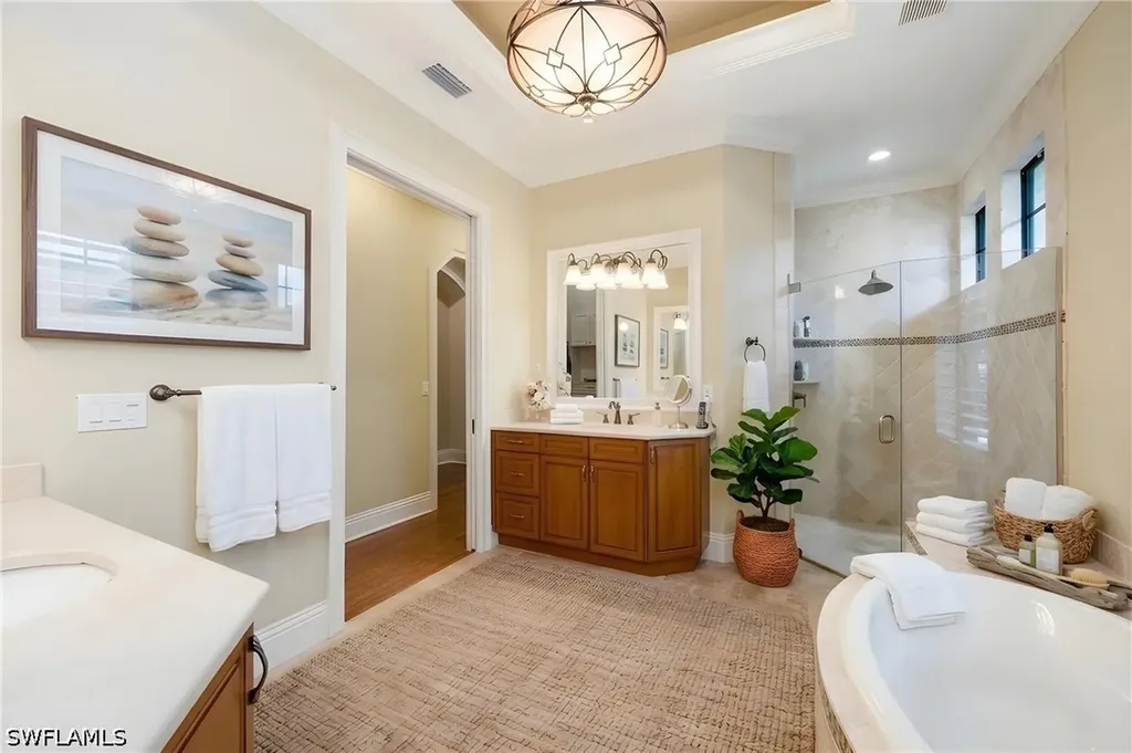 3310 Crayton Road Naples FL 34103
